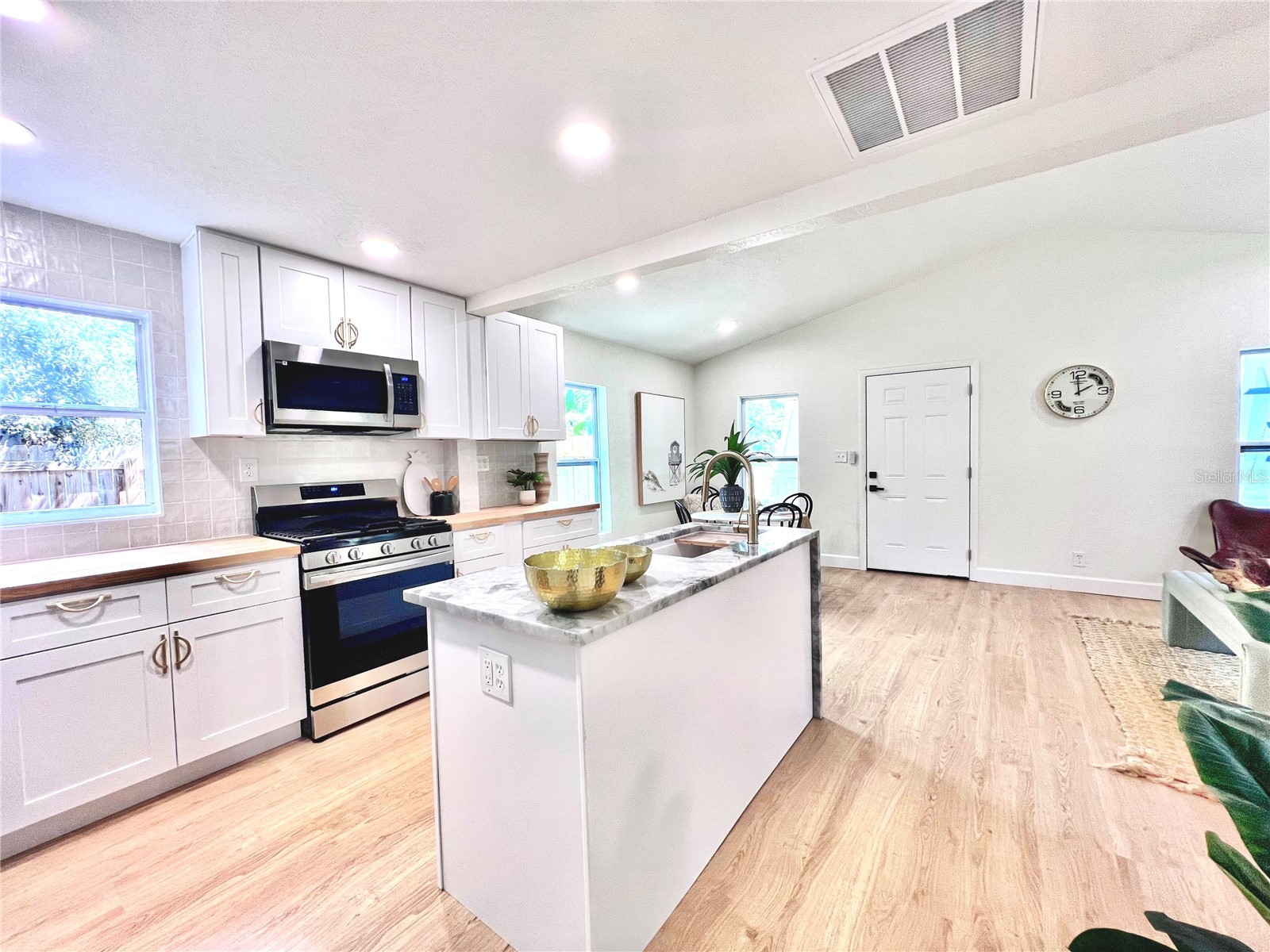 2427 32nd Avenue N Saint Petersburg FL 33713 TB8503271 image9