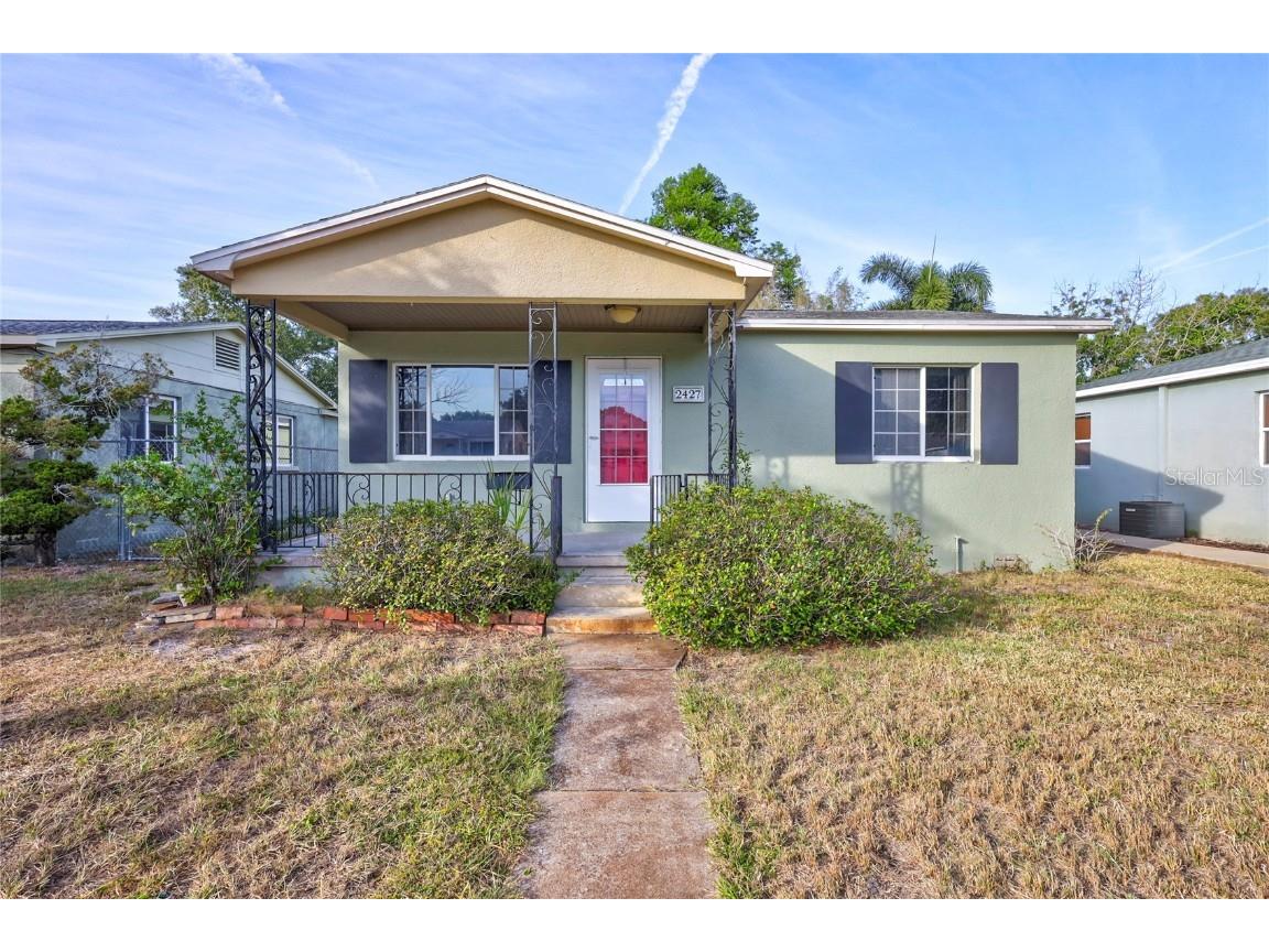 2427 37th Avenue N Saint Petersburg FL 33713 U8220460 image1