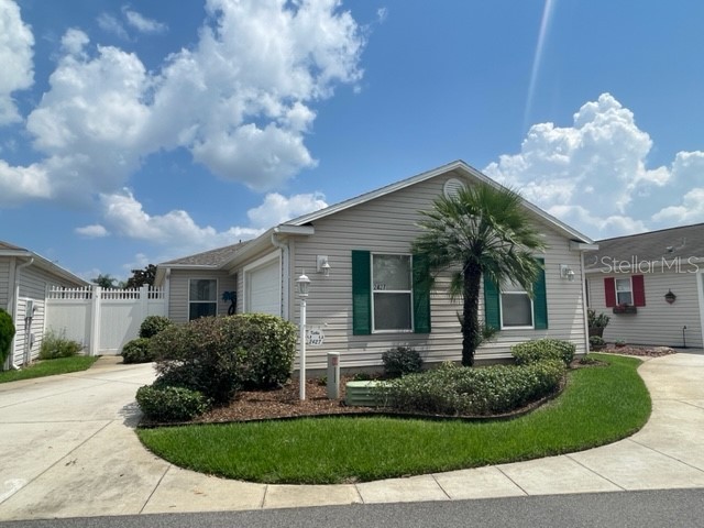 2427 Chestnut Terrace The Villages FL 32162 OM663439 image1