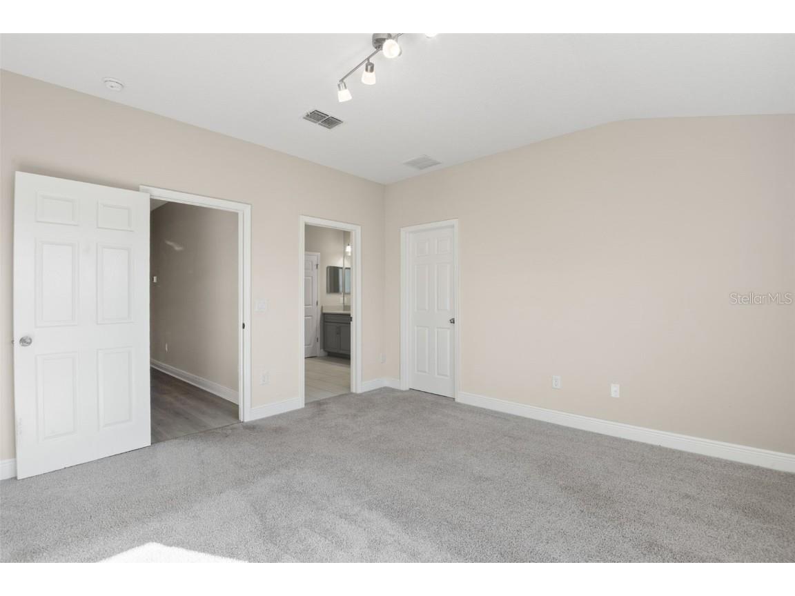 2427 Foggy Creek Circle Clearwater FL 33764 TB8425360 image39