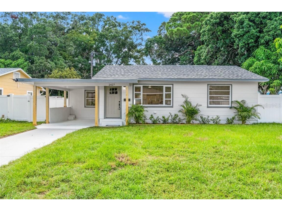 2427 Irondale Street S Saint Petersburg FL 33705 TB8305077 image1
