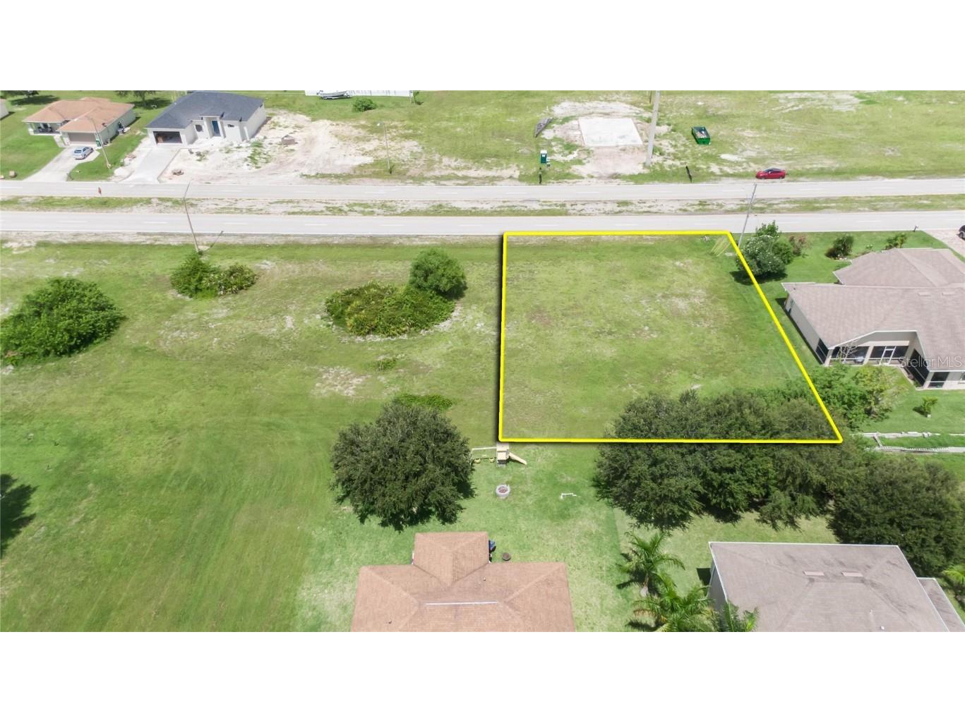 2427 Santa Barbara Boulevard N Cape Coral FL 33993 T3390326 image1