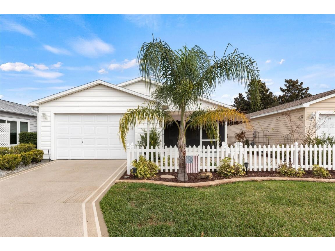 2427 Southern Oak Street The Villages FL 32162 G5064473 image1