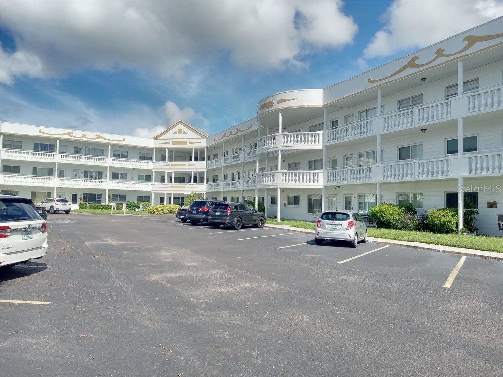 2428 Columbia Drive #64 Clearwater FL 33763 TB8310067 image1