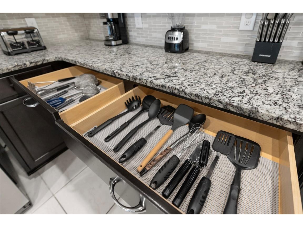 2428 Dubai Street Kissimmee FL 34747 O6321054 image5