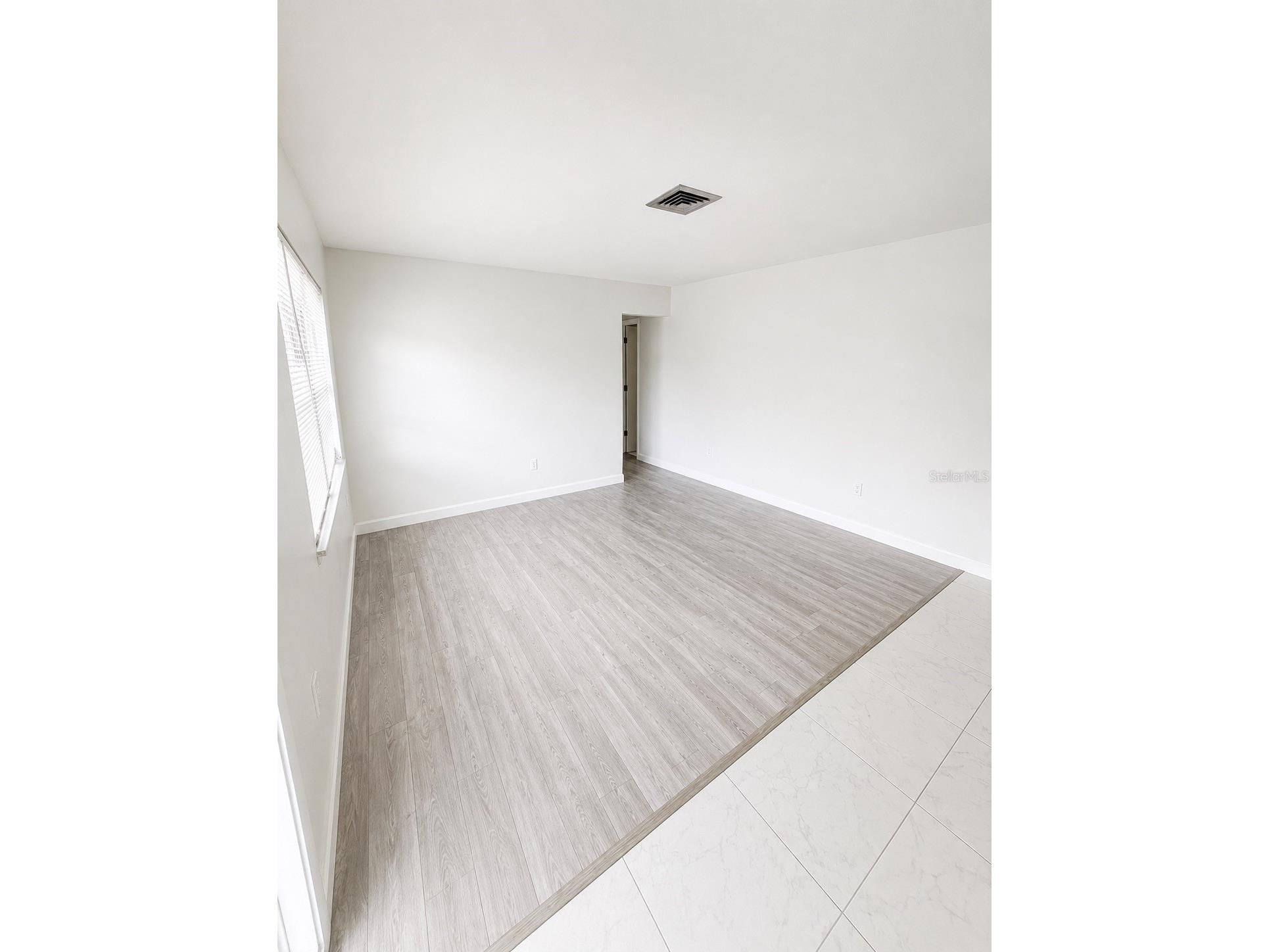 2428 Linwood Drive Sarasota FL 34232 A4699204 image2