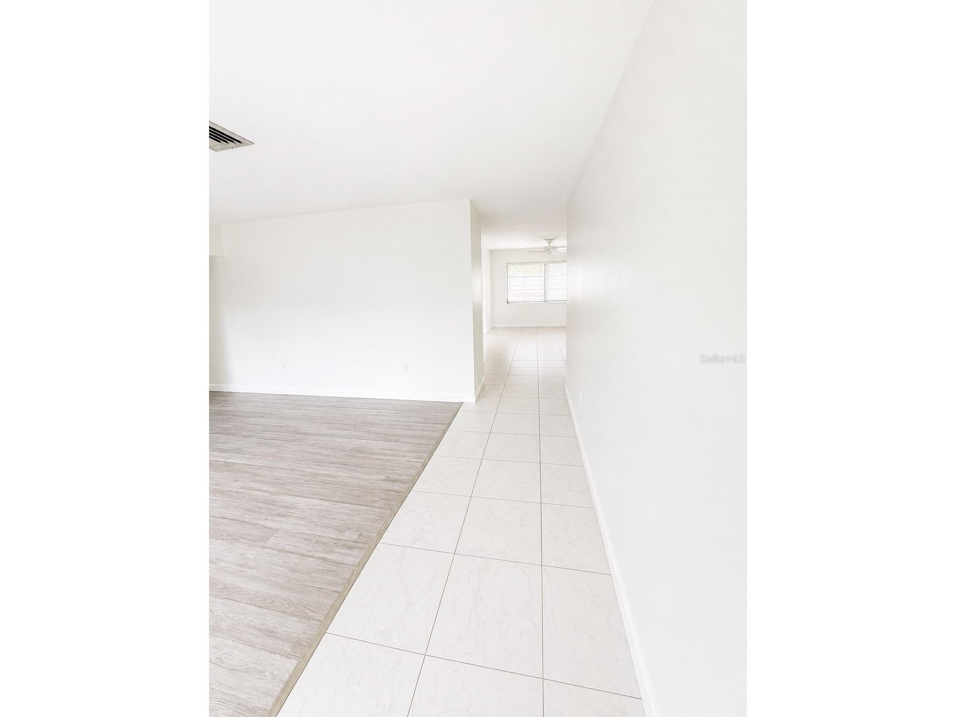 2428 Linwood Drive Sarasota FL 34232 A4699204 image4