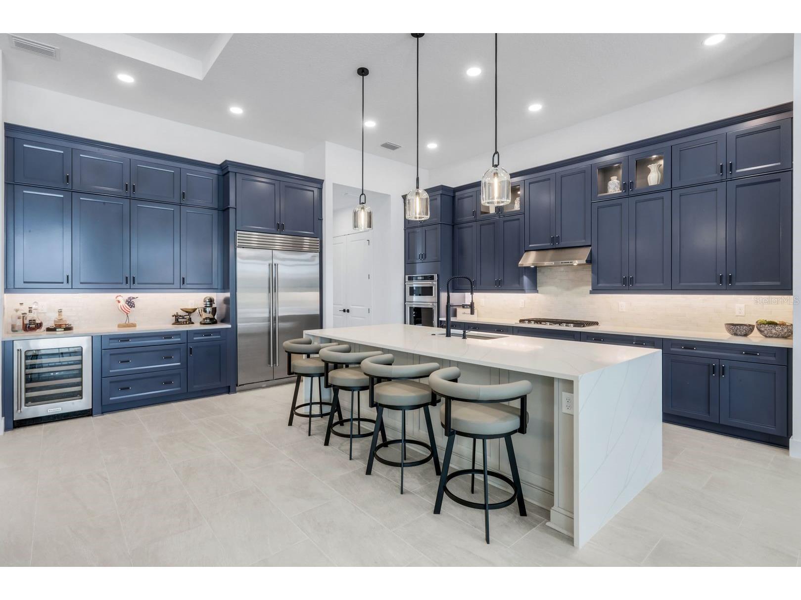 2428 Waterfront Circle Sarasota FL 34240 A4699079 image14