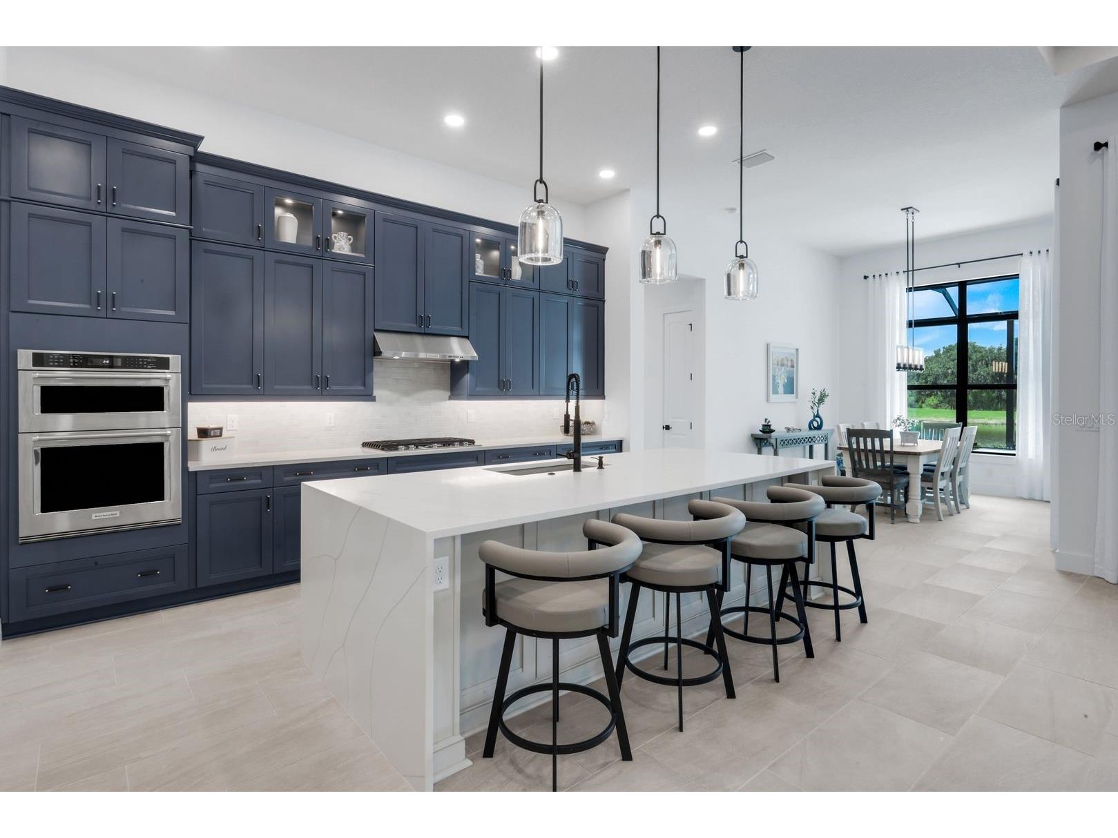 2428 Waterfront Circle Sarasota FL 34240 A4699079 image17