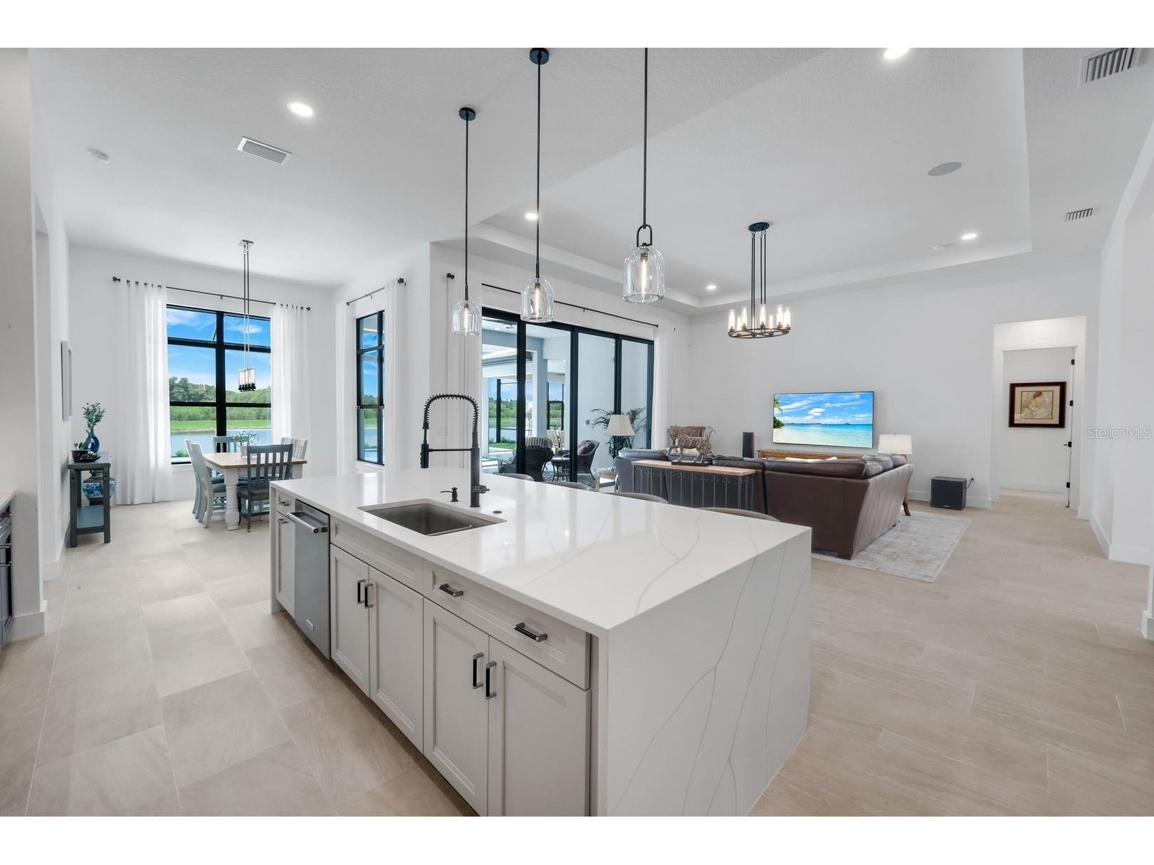 2428 Waterfront Circle Sarasota FL 34240 A4699079 image19
