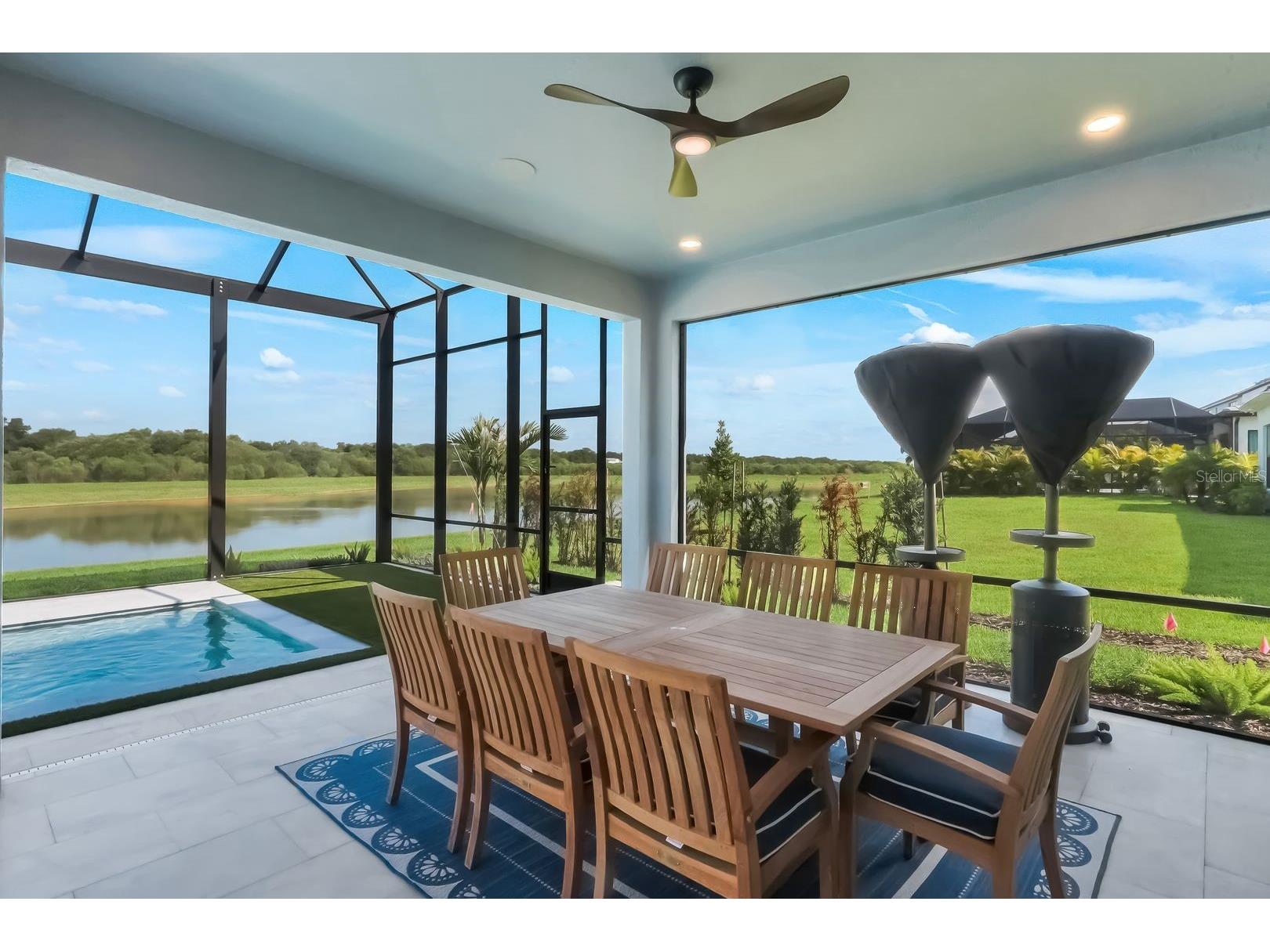 2428 Waterfront Circle Sarasota FL 34240 A4699079 image40