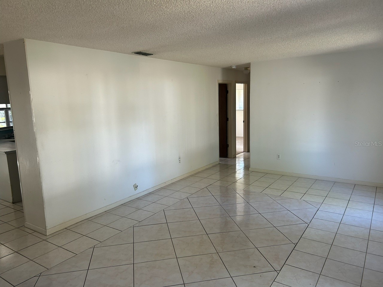 2429 Albury Avenue Deltona FL 32738 V4948503 image5