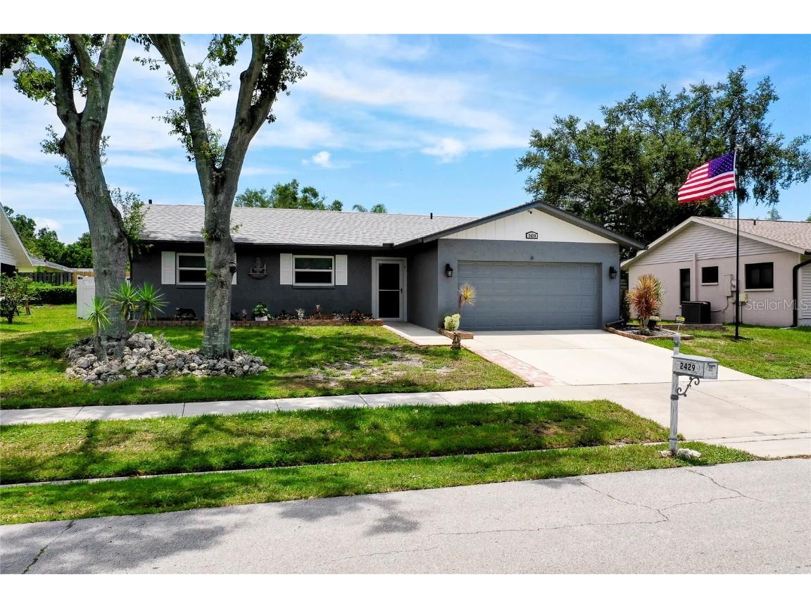 2429 E Scarlet Oak Court Sarasota FL 34232 N6127472 image1