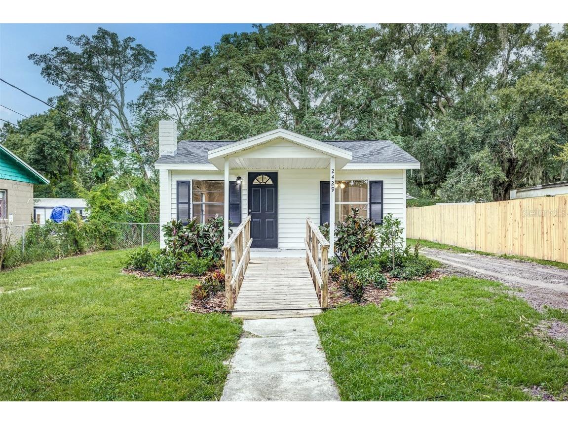 2429 Lakeview Street Lakeland FL 33801 L4947914 image1