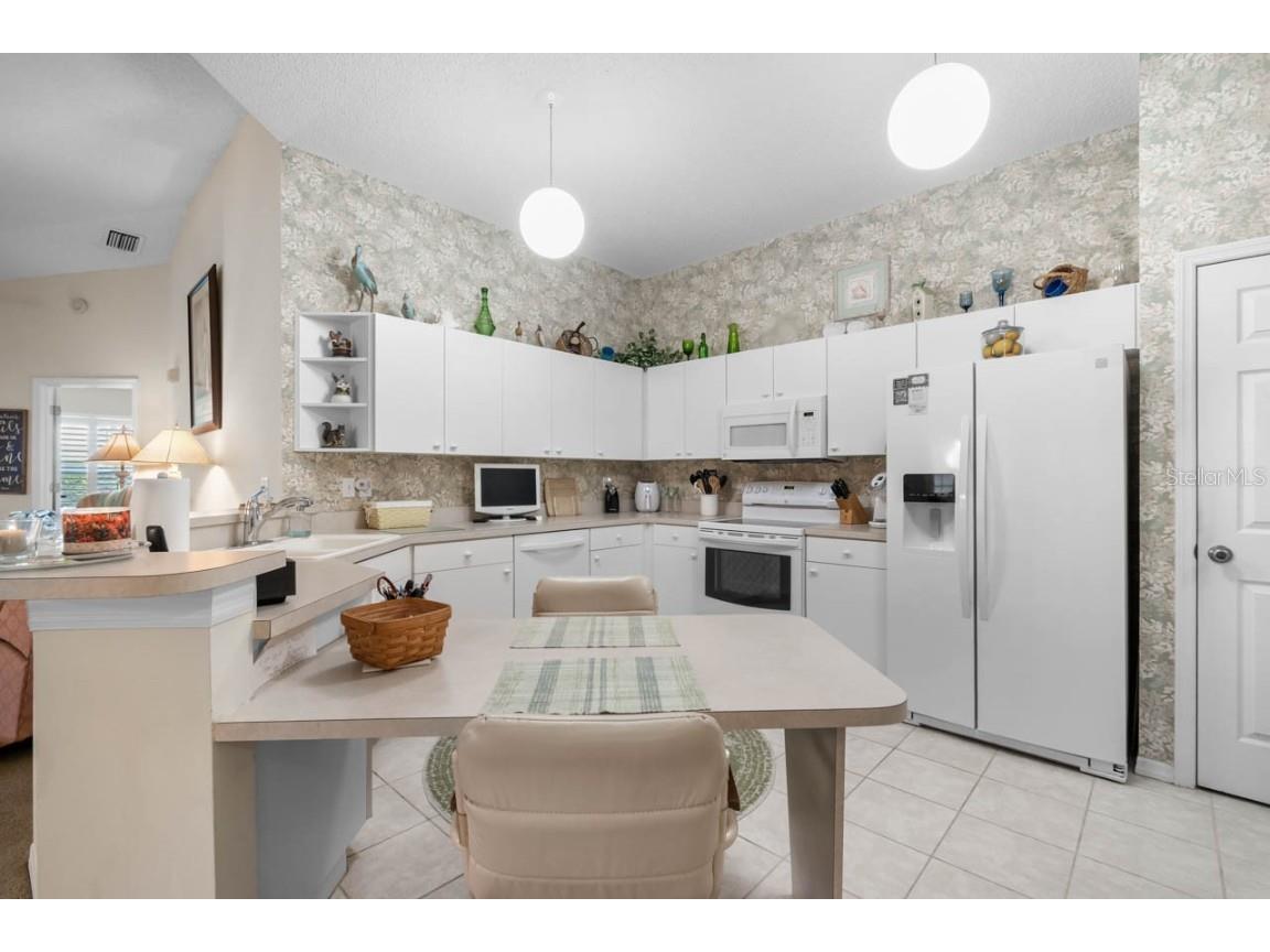 2429 New Haven Circle #64 Sun City Center FL 33573 TB8419720 image4