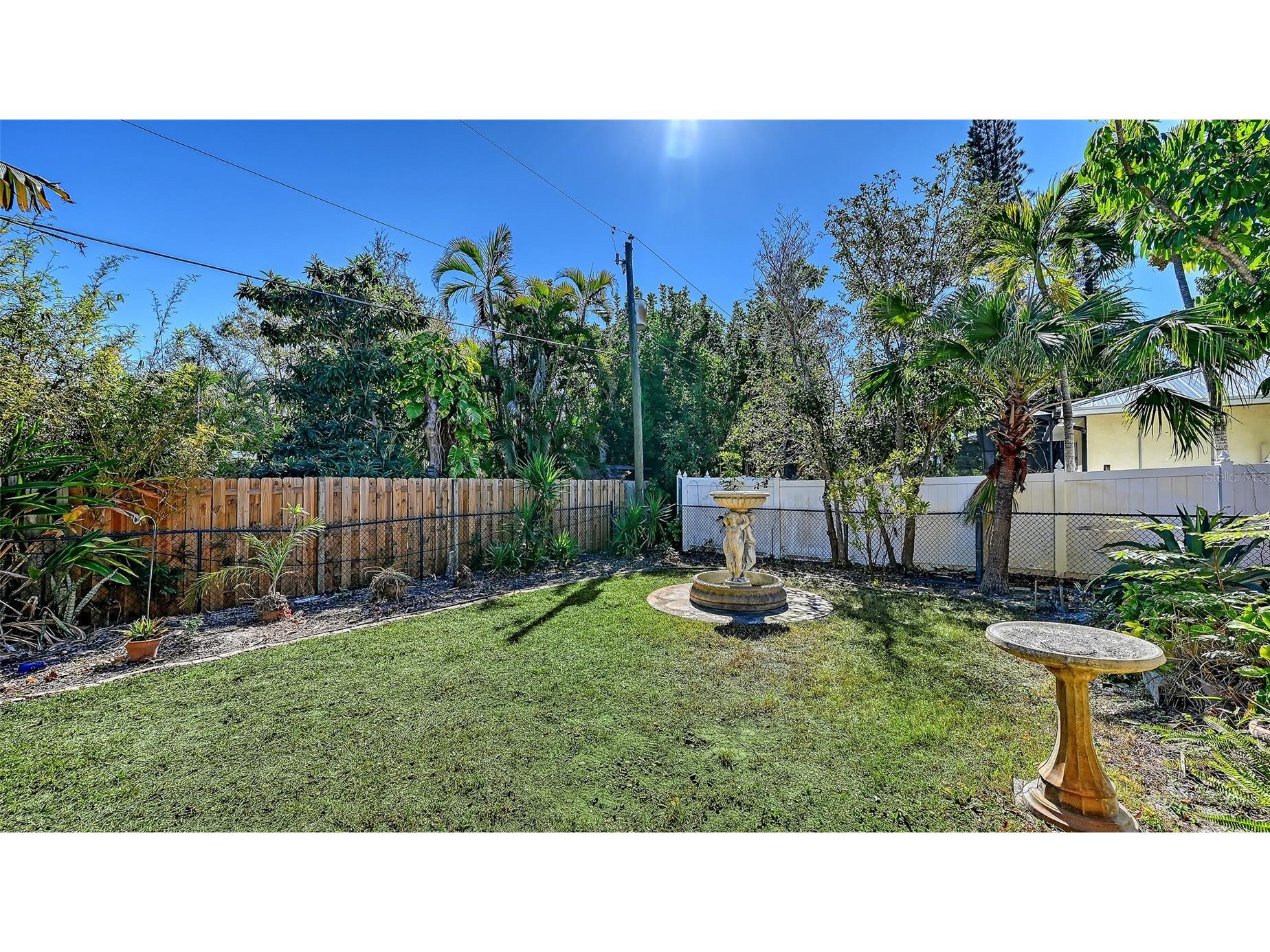 2429 Whippoorwill Circle Sarasota FL 34231 A4675587 image25