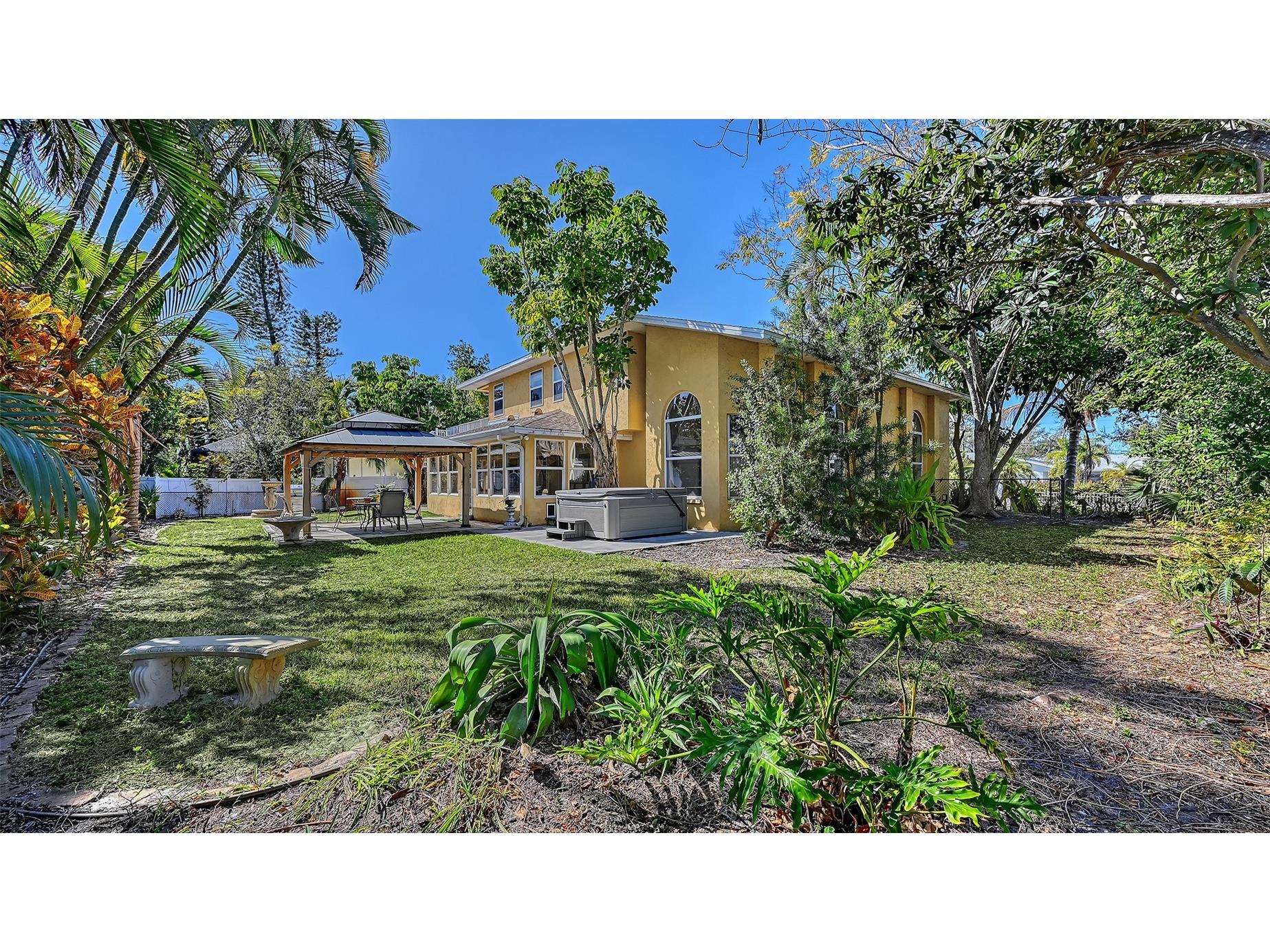 2429 Whippoorwill Circle Sarasota FL 34231 A4675587 image28