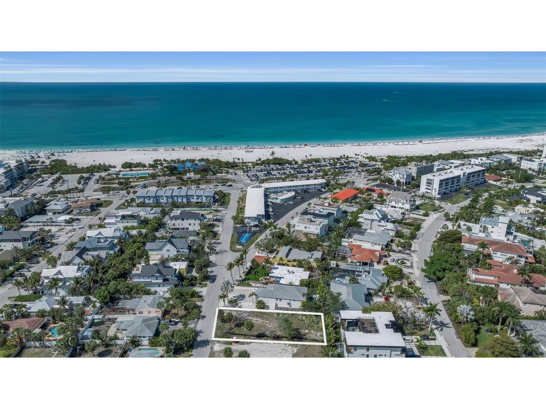 243 Coolidge Drive Sarasota FL 34236 A4688712 image2