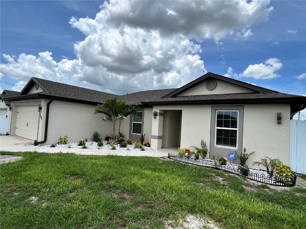 243 Loadstar Street Fort Myers FL 33913 S5129391 image1