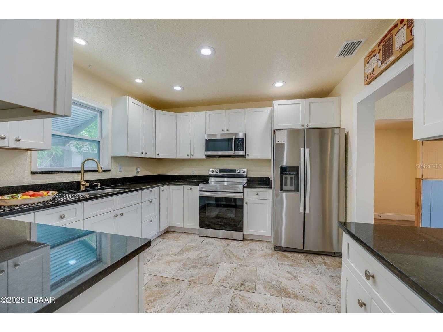 243 N Peninsula Drive Daytona Beach FL 32118 V4948909 image10