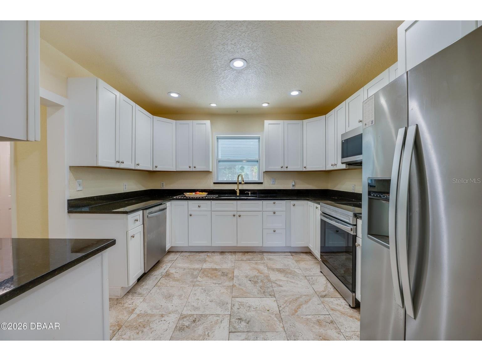 243 N Peninsula Drive Daytona Beach FL 32118 V4948909 image8