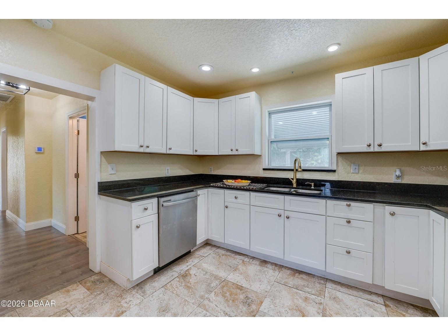 243 N Peninsula Drive Daytona Beach FL 32118 V4948909 image9