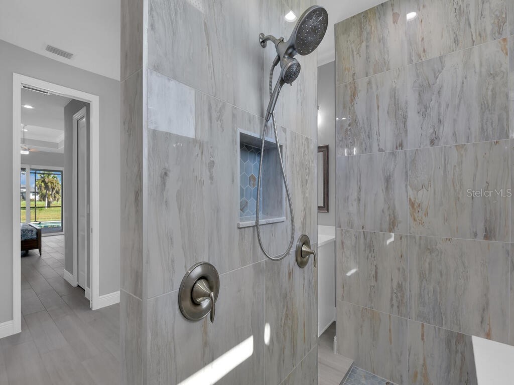 243 Rotonda Boulevard S Rotonda West FL 33947 O6264946 image31