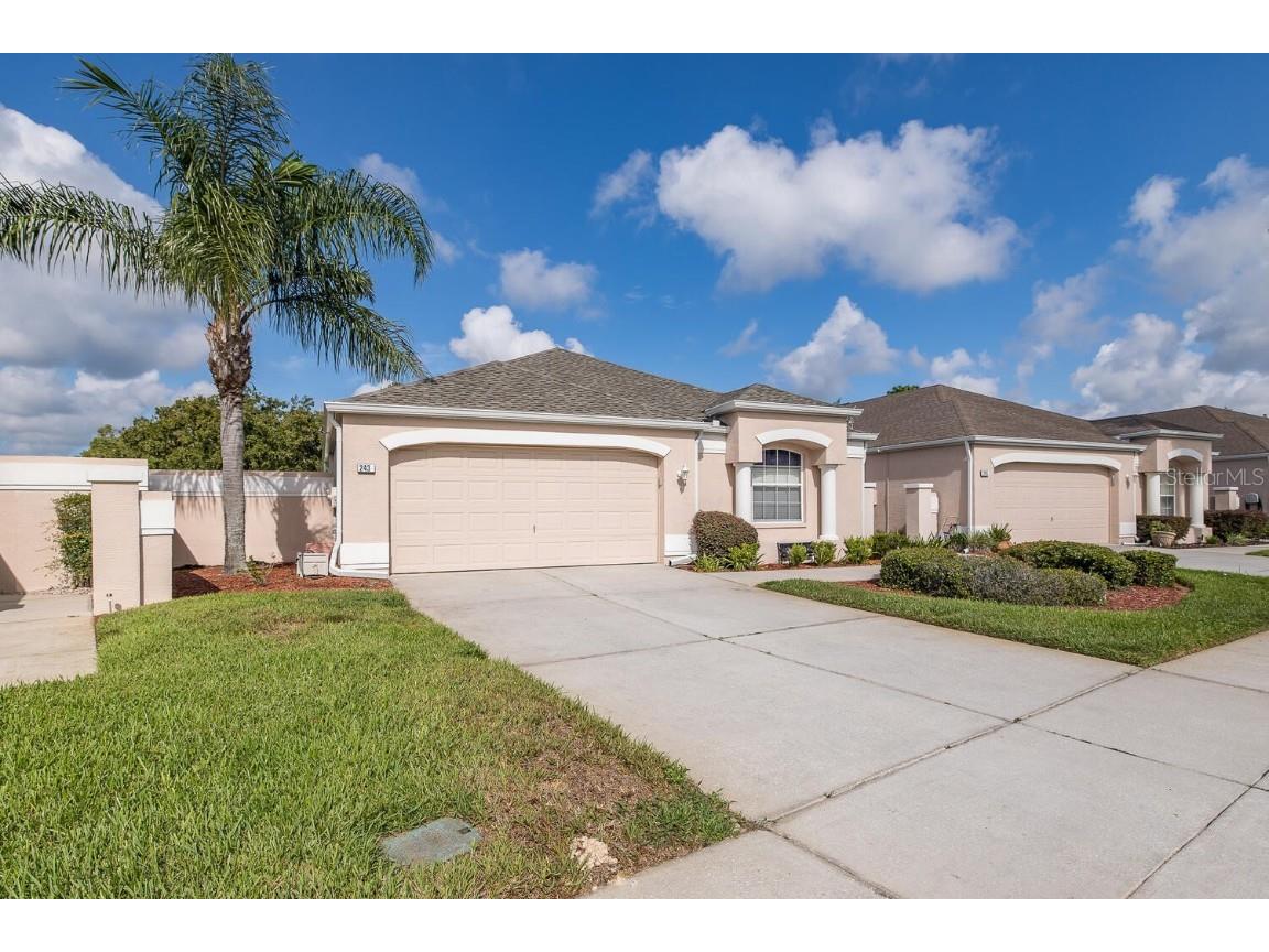 243 Royal Palm Way Spring Hill FL 34608 W7867443 image1