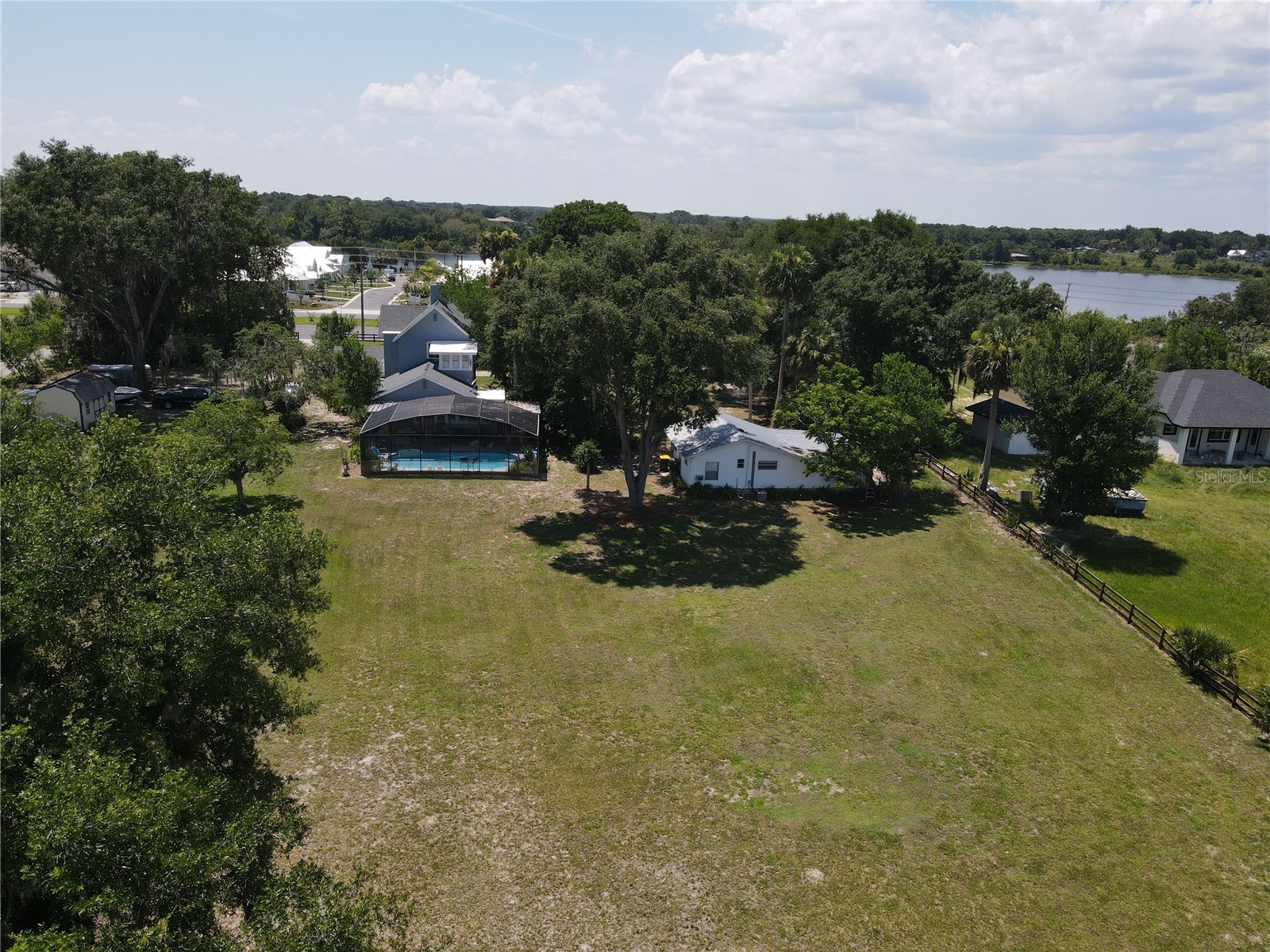 243 S Central Avenue Umatilla FL 32784 - LAKE UMATILLA G5107014 image7