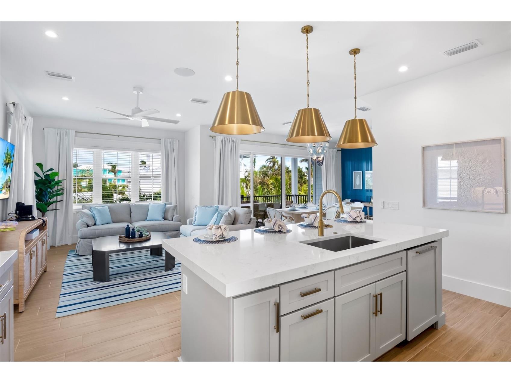 243 S Harbor Drive Holmes Beach FL 34217 A4684027 image12