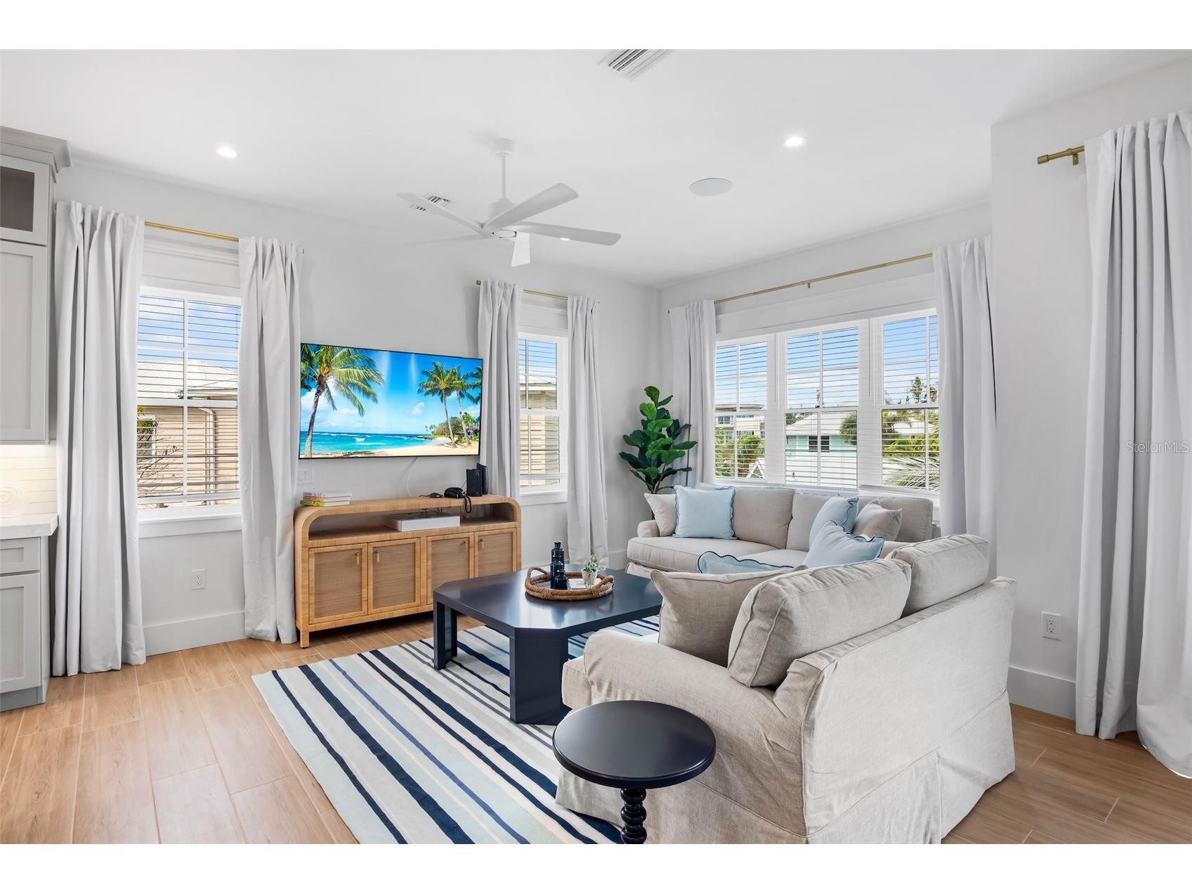 243 S Harbor Drive Holmes Beach FL 34217 A4684027 image19