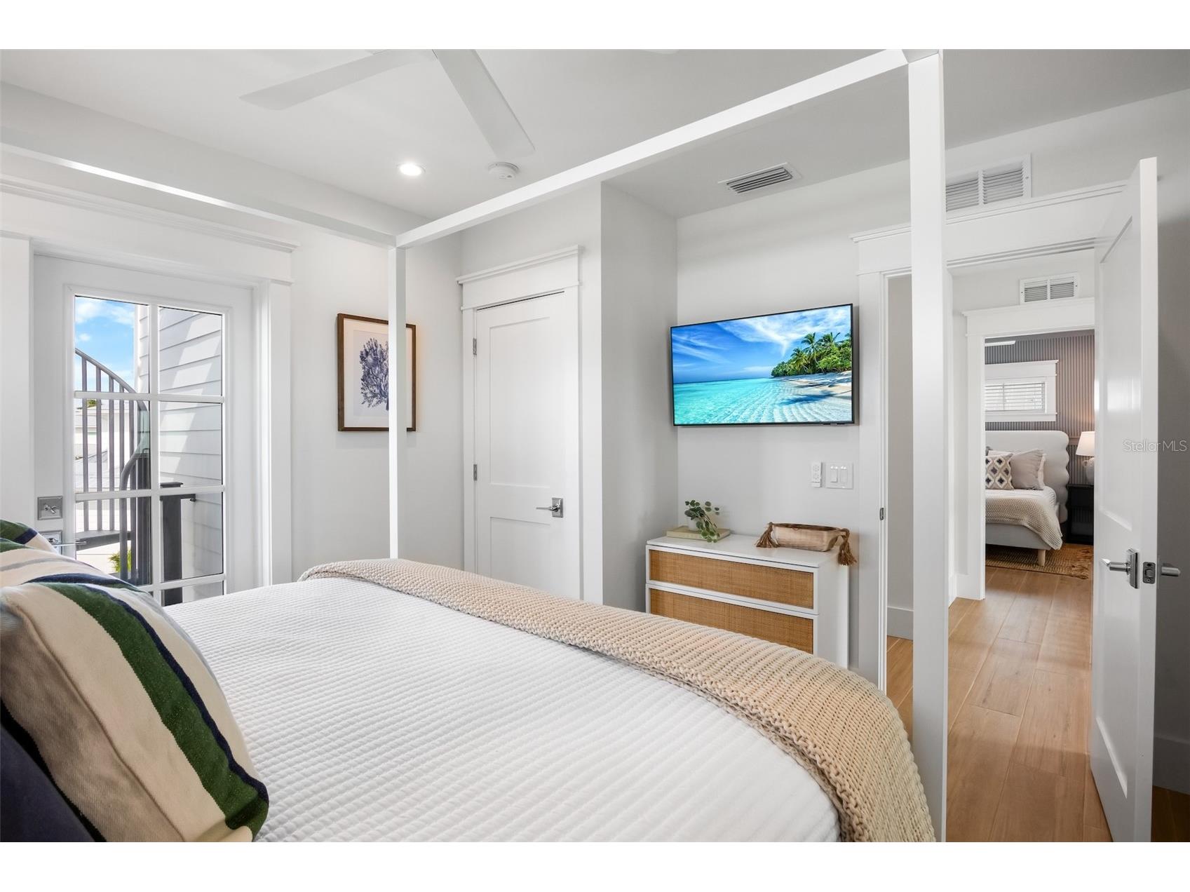 243 S Harbor Drive Holmes Beach FL 34217 A4684027 image35