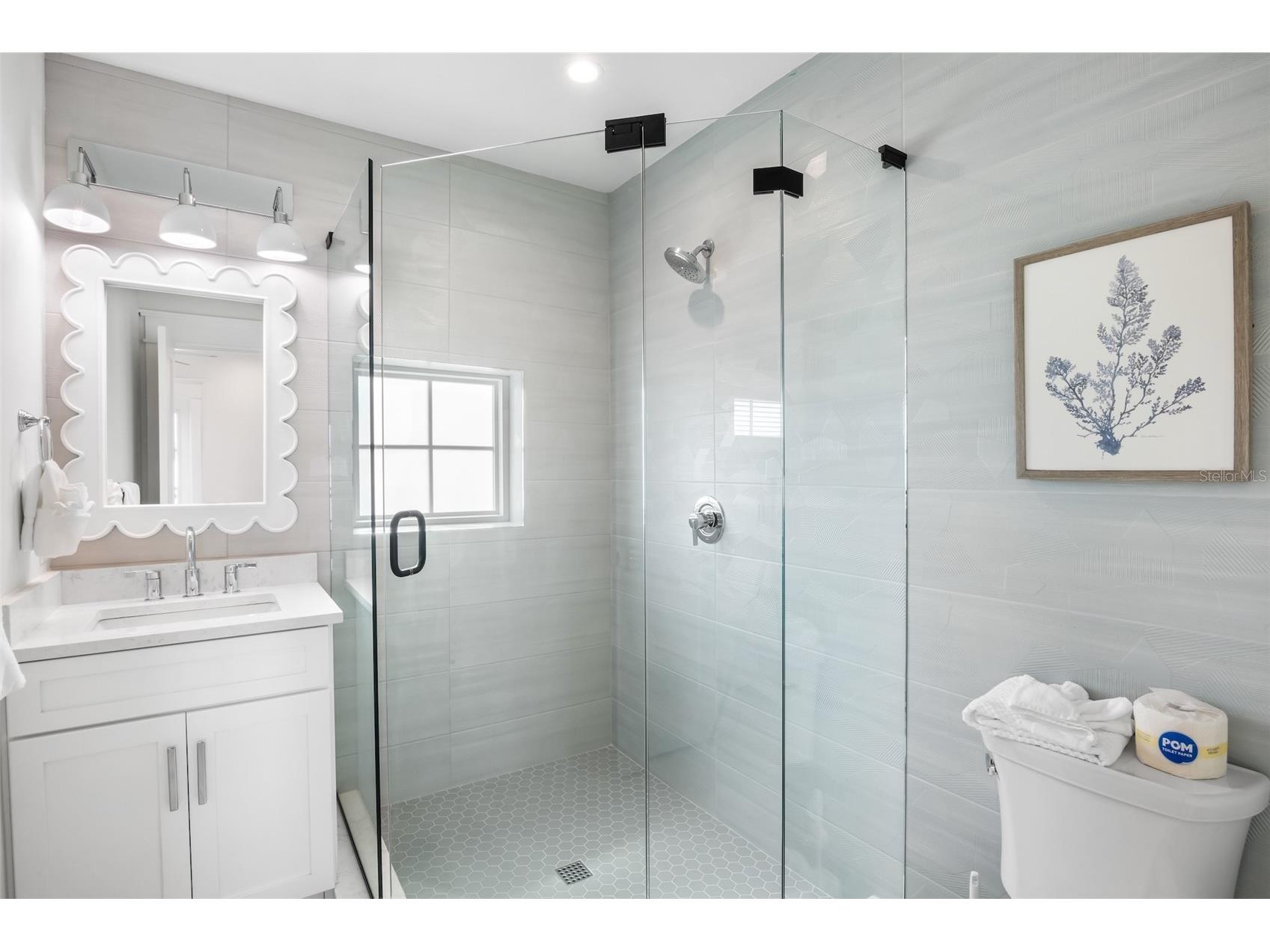 243 S Harbor Drive Holmes Beach FL 34217 A4684027 image36