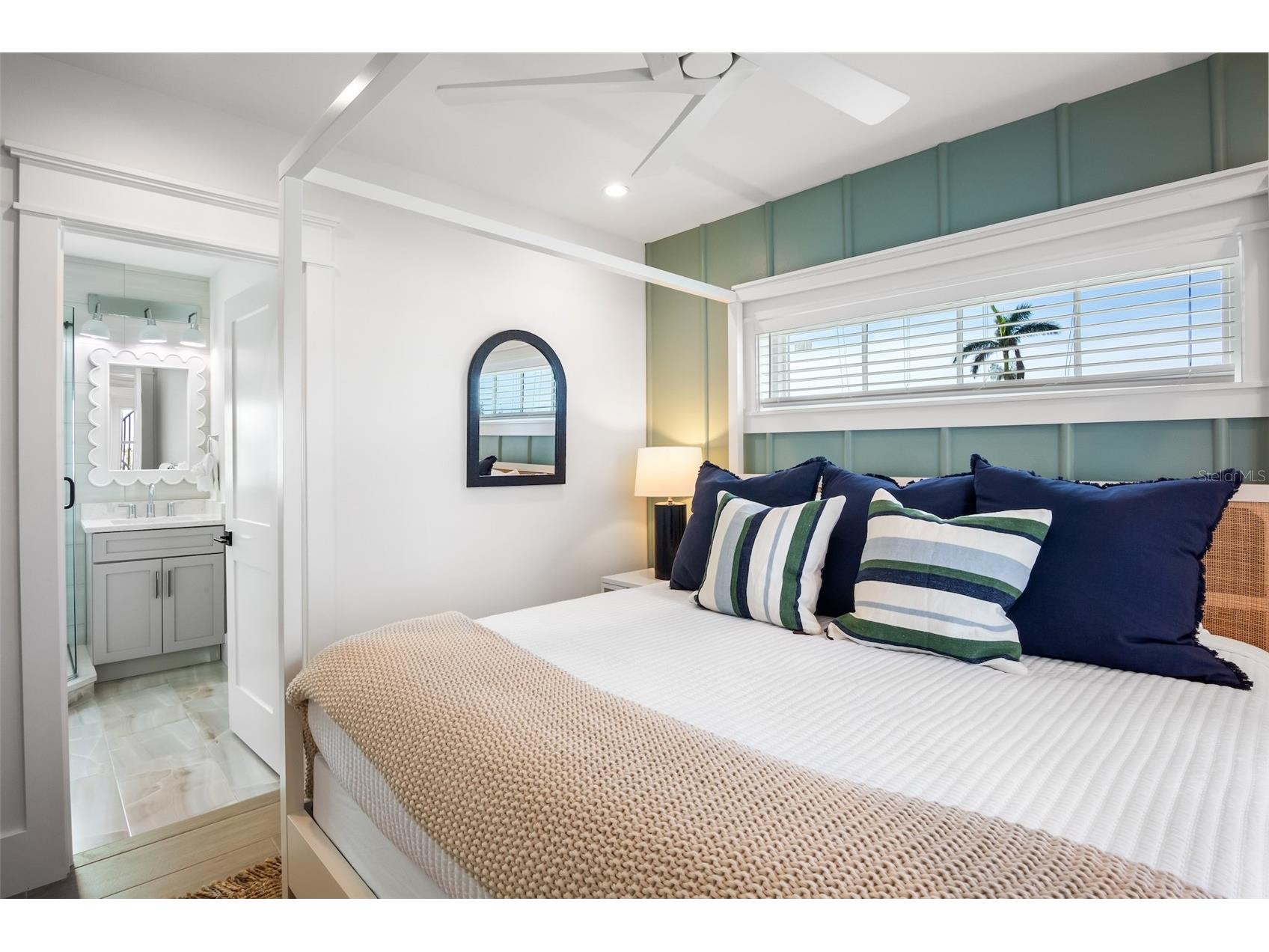 243 S Harbor Drive Holmes Beach FL 34217 A4684027 image38