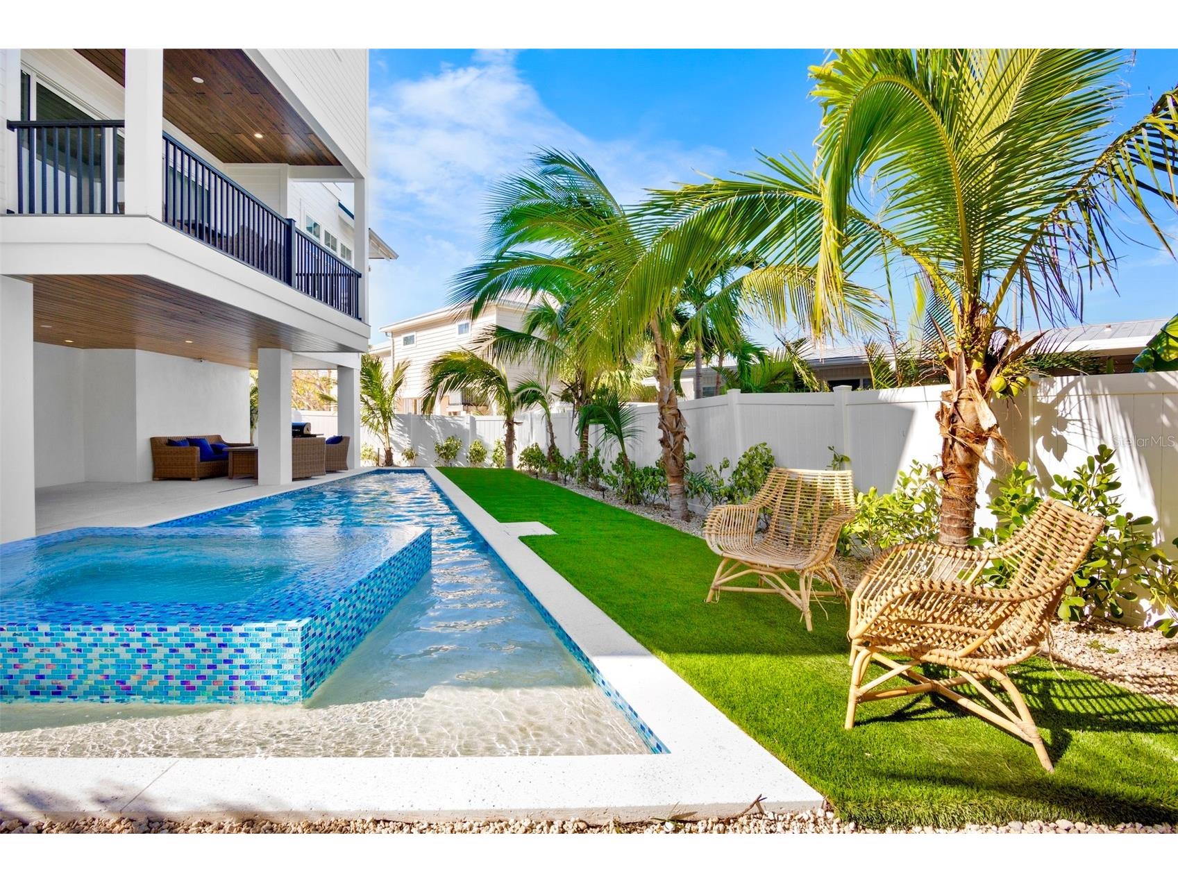 243 S Harbor Drive Holmes Beach FL 34217 A4684027 image7