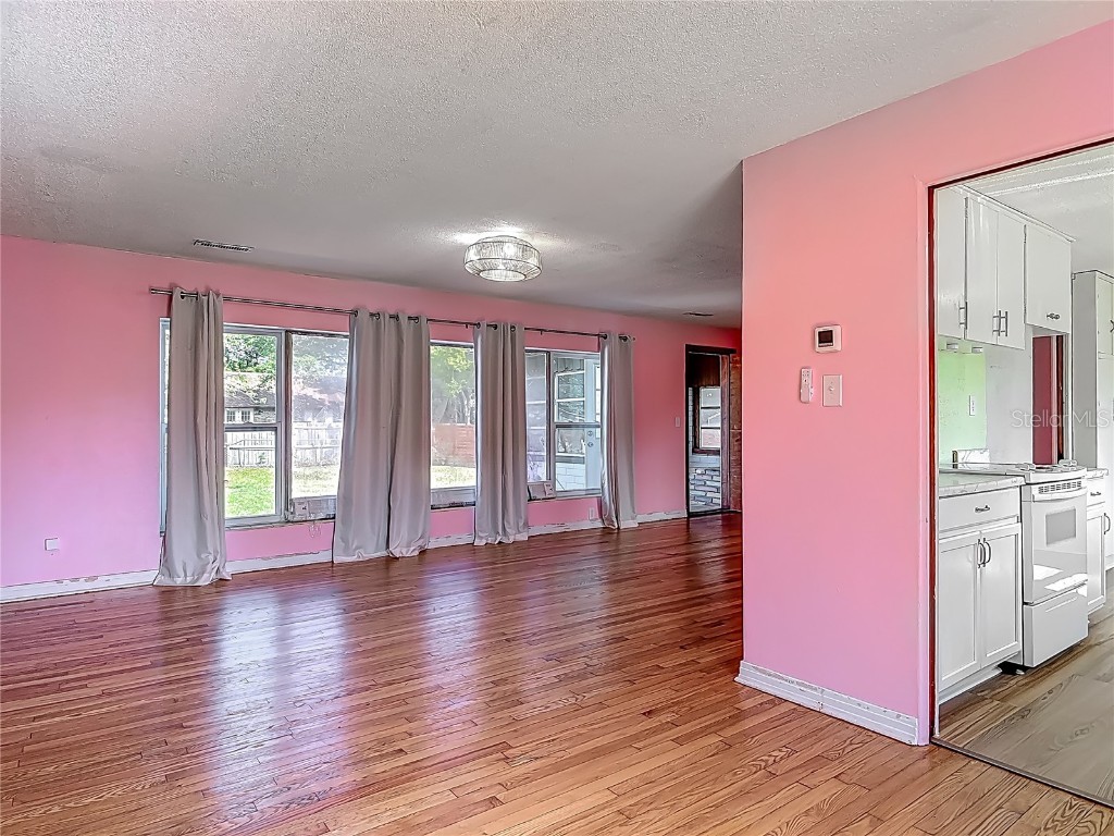 243 S Hull Avenue Deland FL 32720 V4941976 image2