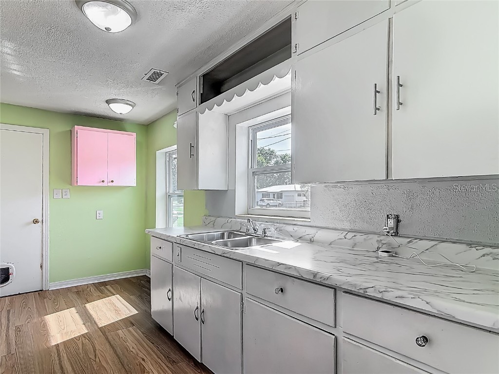 243 S Hull Avenue Deland FL 32720 V4941976 image3