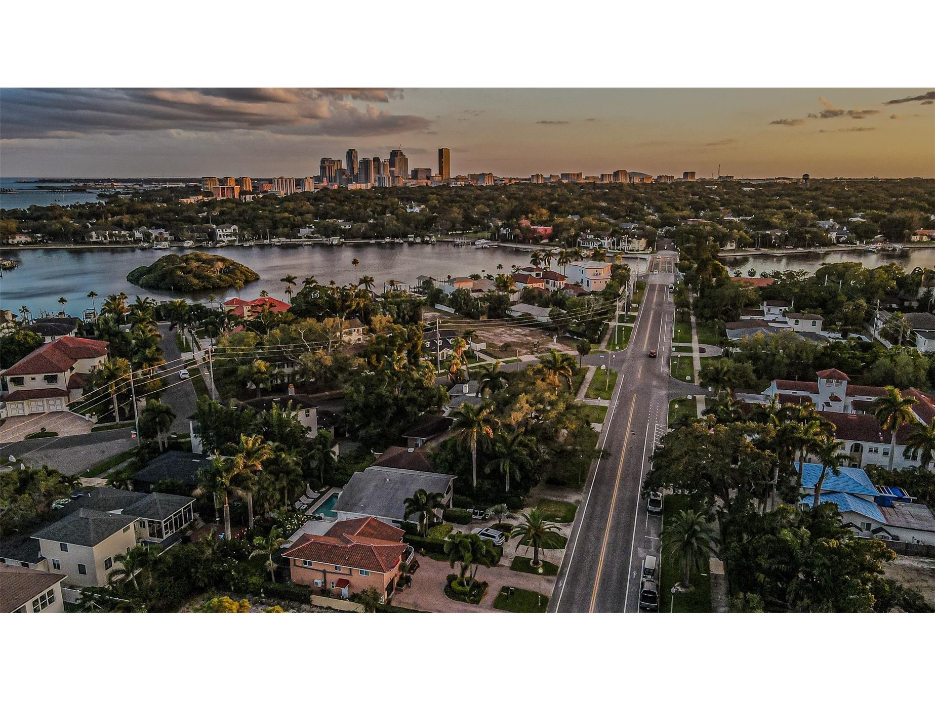 243 Snell Isle Boulevard NE Saint Petersburg FL 33704 TB8496115 image2