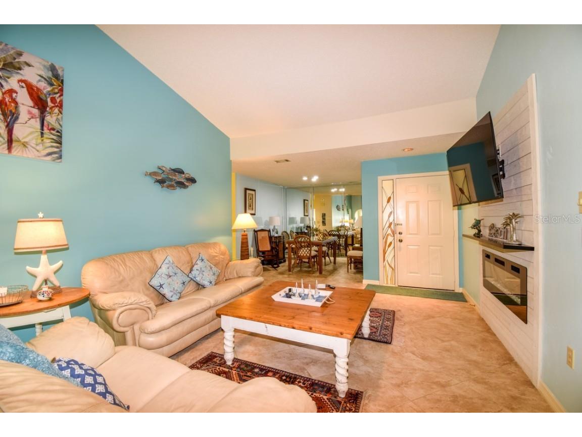 243 Southampton Lane #273 Venice FL 34293 A4519223 image5