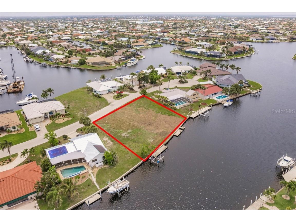 243 Venezia Court Punta Gorda FL 33950 C7499079 image6