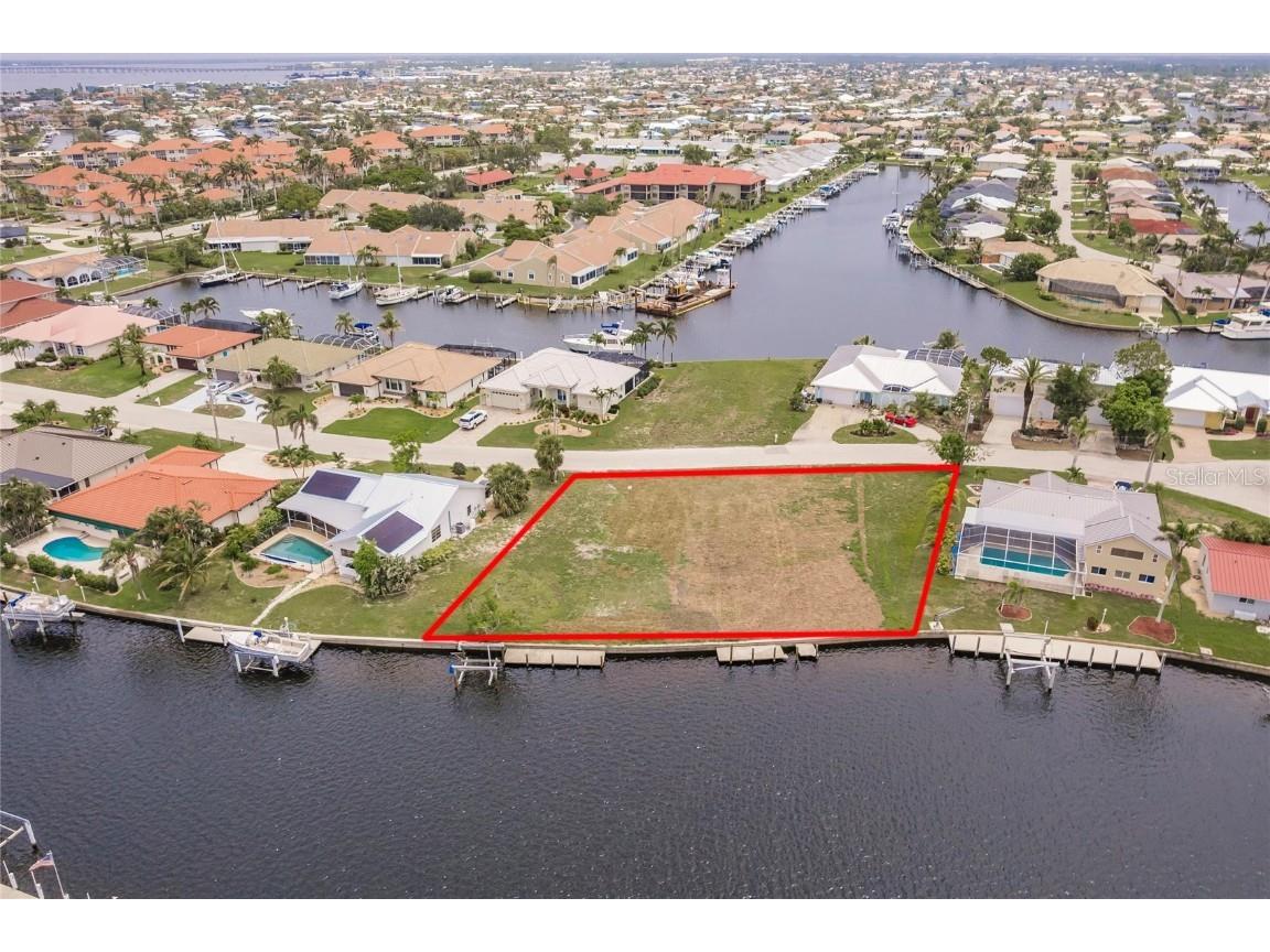 243 Venezia Court Punta Gorda FL 33950 C7499079 image7