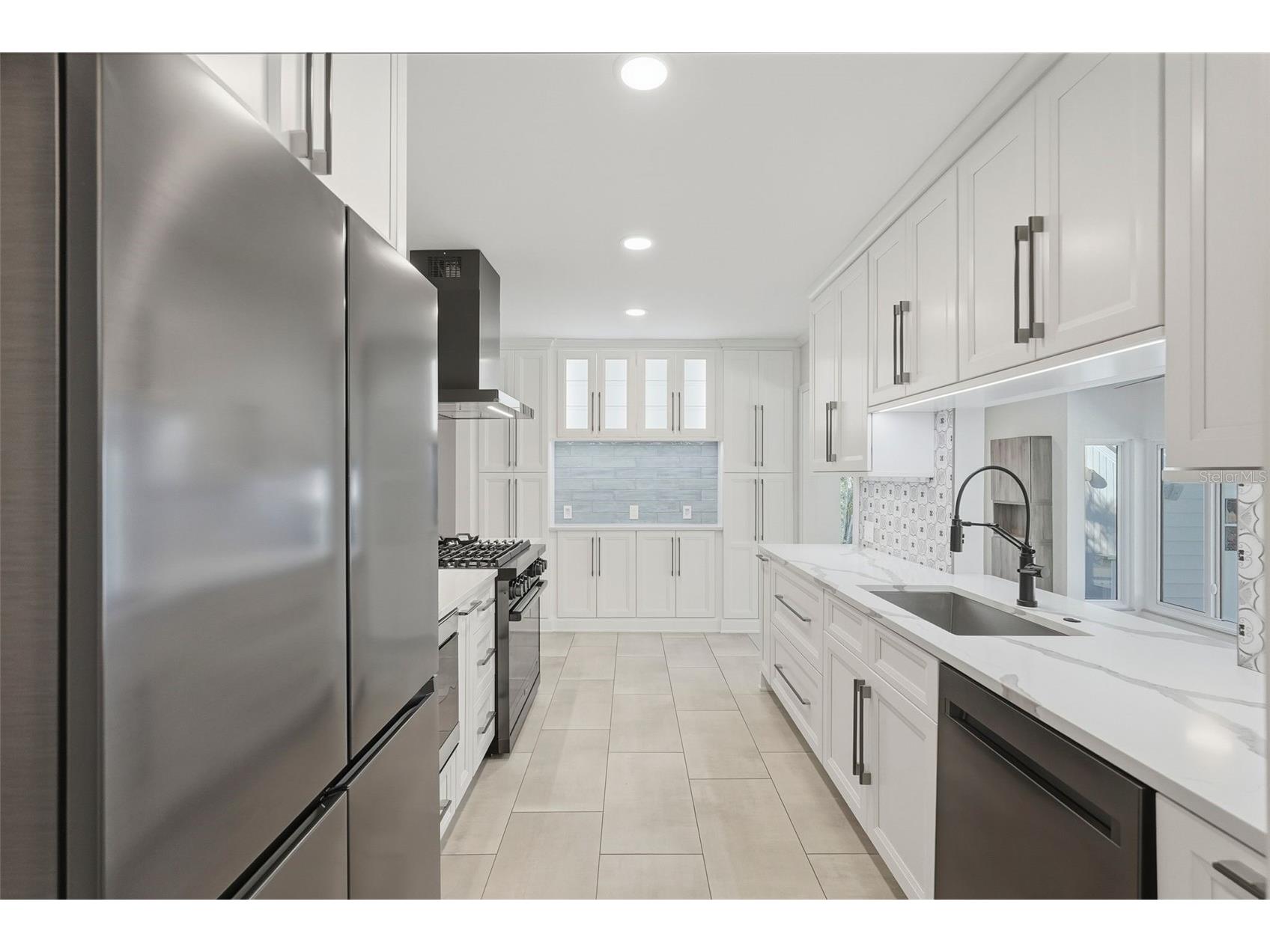 2430 14th Street N Saint Petersburg FL 33704 TB8473563 image16