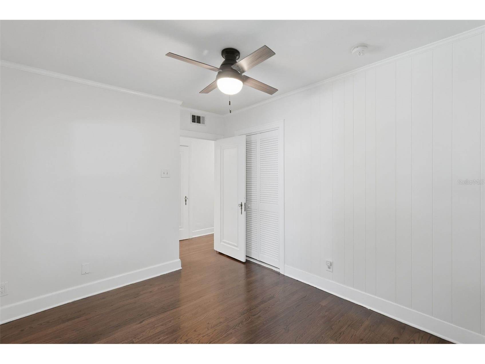 2430 14th Street N Saint Petersburg FL 33704 TB8473563 image22