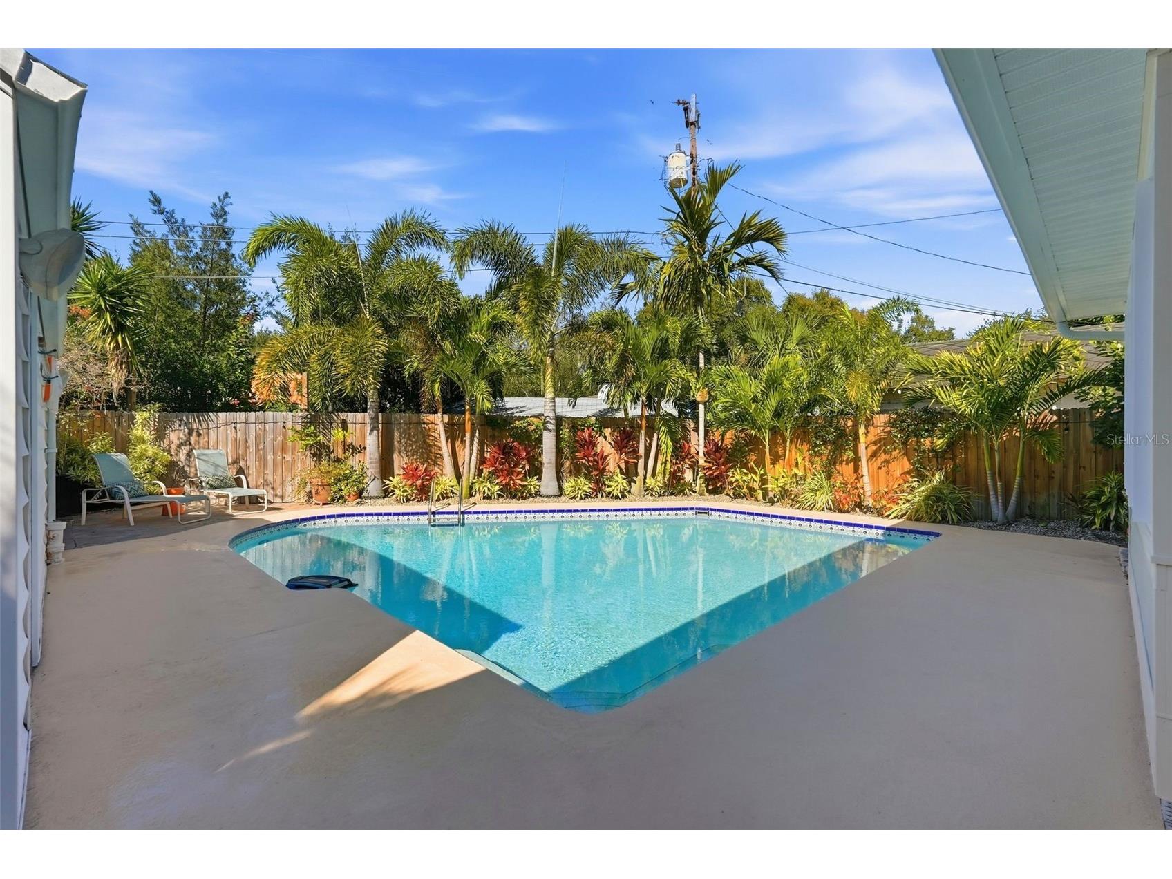 2430 14th Street N Saint Petersburg FL 33704 TB8473563 image36