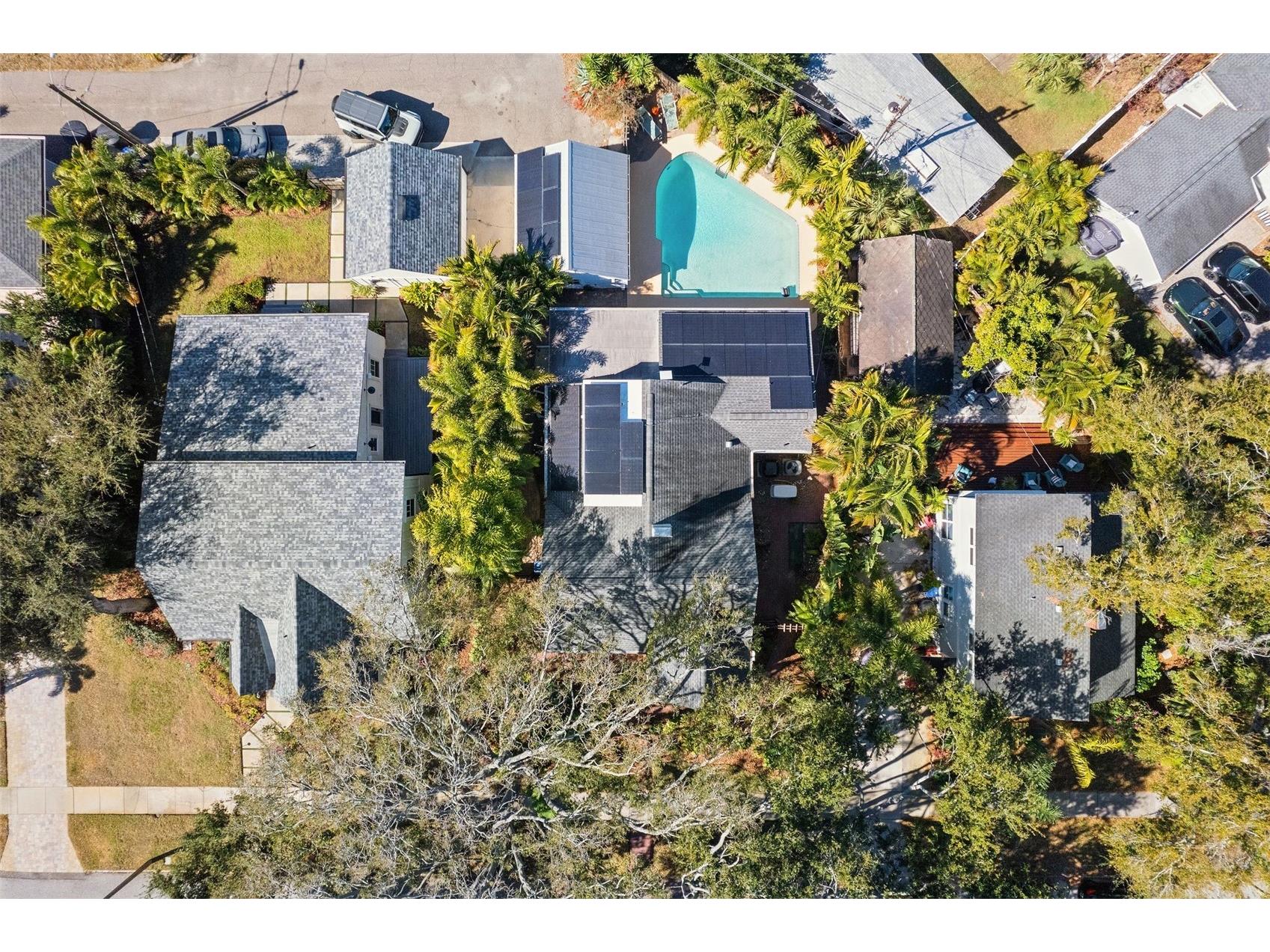 2430 14th Street N Saint Petersburg FL 33704 TB8473563 image42