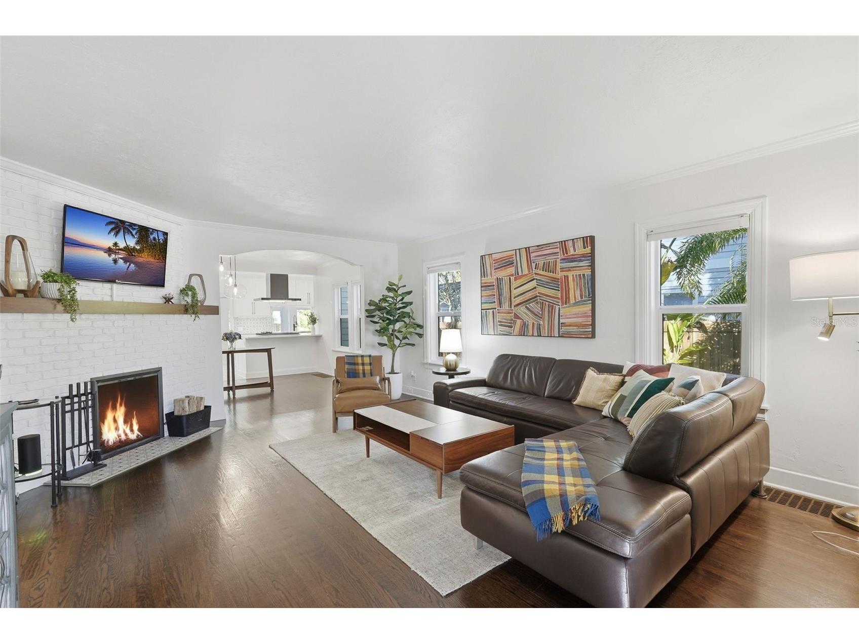 2430 14th Street N Saint Petersburg FL 33704 TB8473563 image5