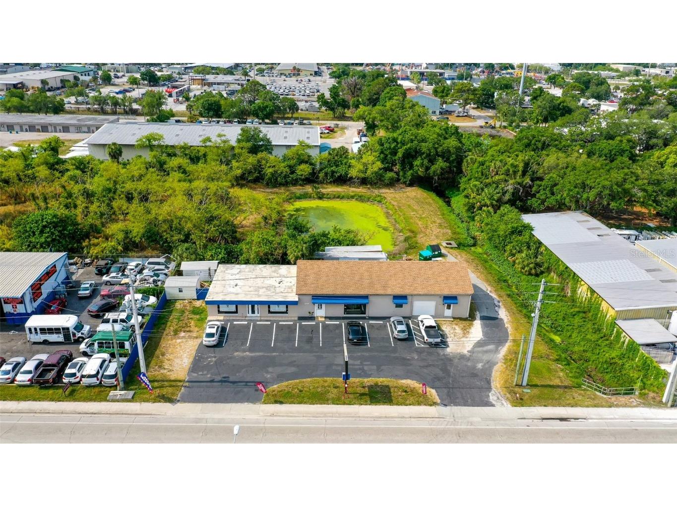 2430 17th Street Sarasota FL 34234 A4608014 image1