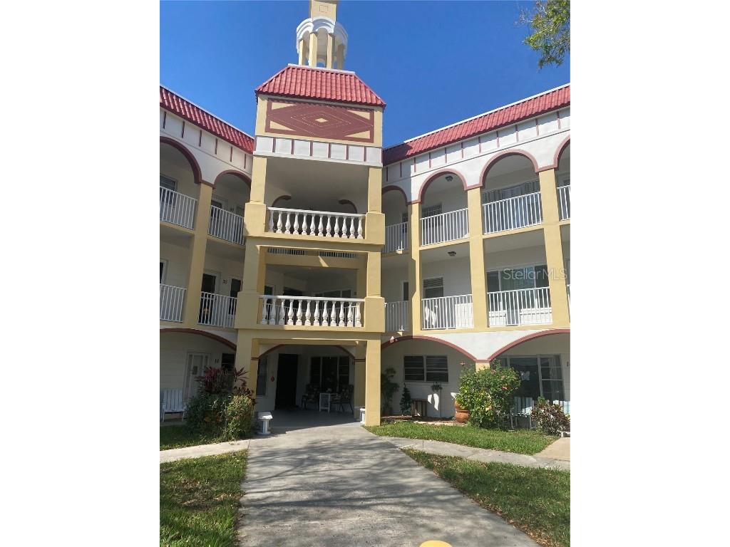 2430 Florentine Way #32 Clearwater FL 33763 U8156684 image1