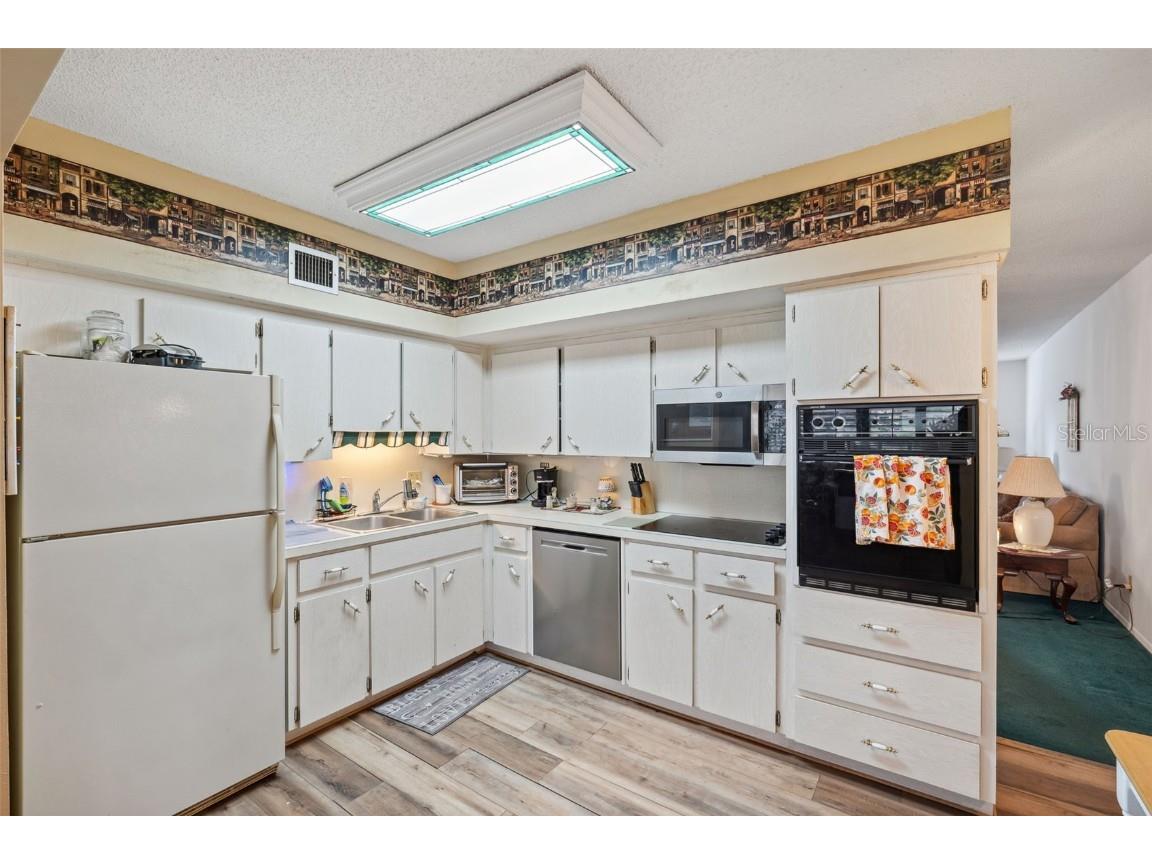 2430 Florentine Way #38 Clearwater FL 33763 TB8344049 image1