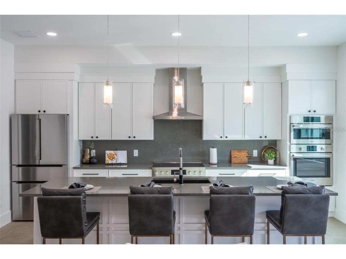 2430 Floyd Street Sarasota FL 34239 A4672666 image10